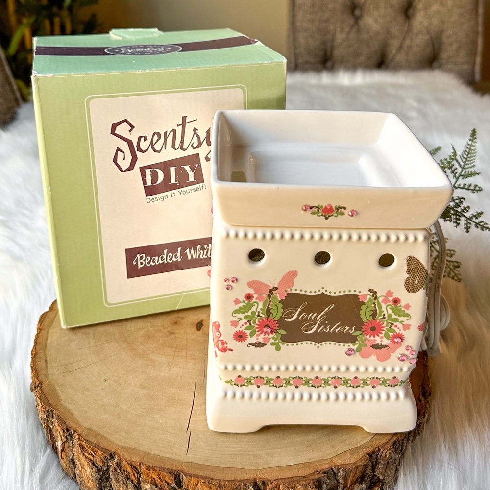SCENTSY DIY Warmer “Beaded White” Candle Wax Full Size Warmer
